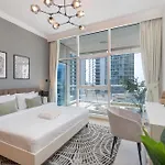 Amazing 2 Bedroom In Dubai Marina Sleeps 4!