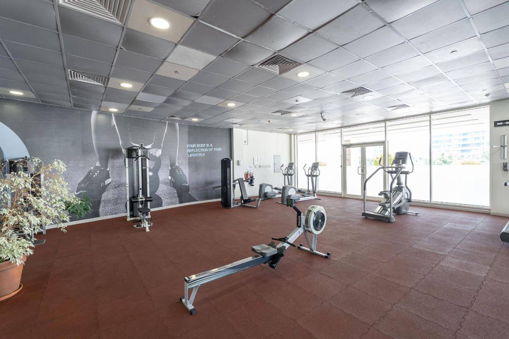 Amazing 2 Bedroom In Marina Sleeps 4!