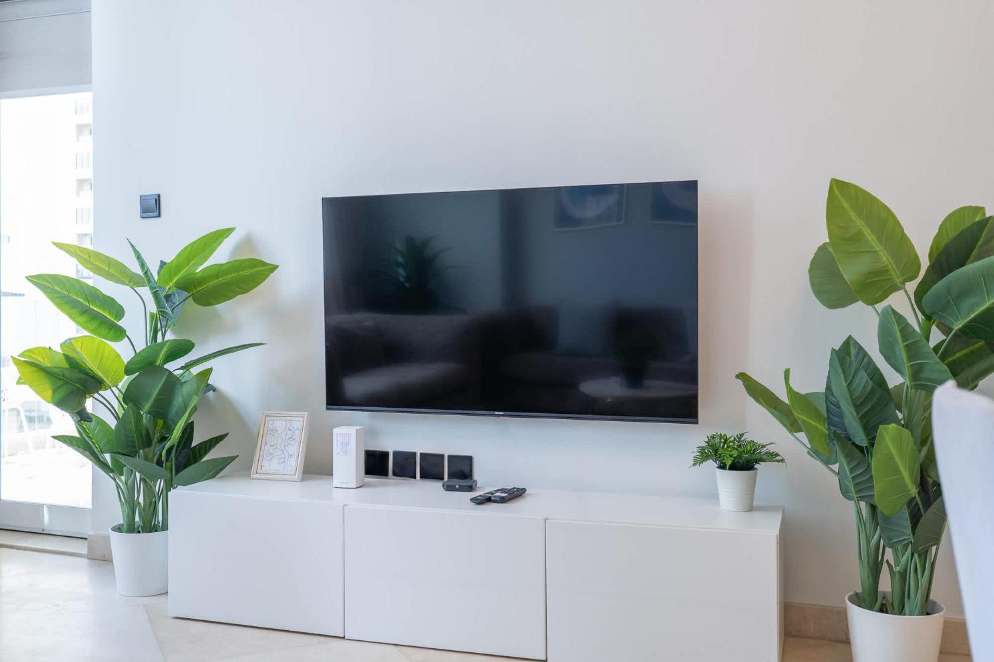 Amazing 2 Bedroom In Marina Sleeps 4! *